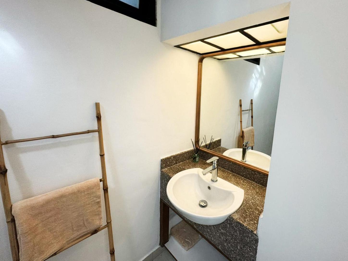 Villa White Harsita - Managed By Harsita Management *